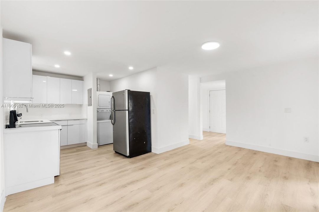 For Sale: $950,000 (0 beds, 0 baths, 2306 Square Feet)