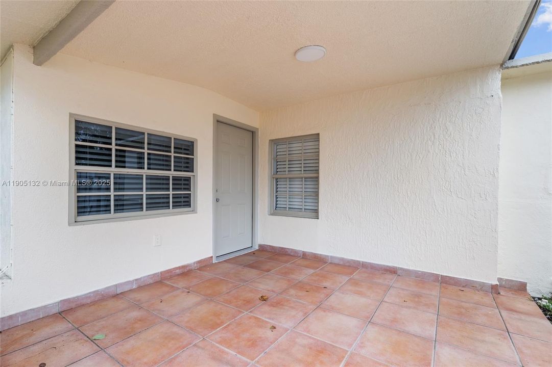 For Sale: $950,000 (0 beds, 0 baths, 2306 Square Feet)