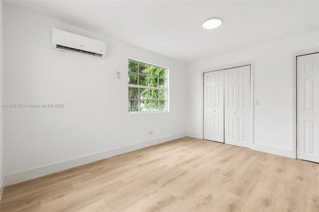 For Sale: $950,000 (0 beds, 0 baths, 2306 Square Feet)