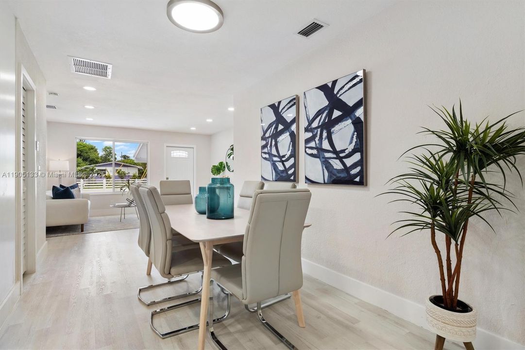 For Sale: $575,000 (4 beds, 3 baths, 1932 Square Feet)