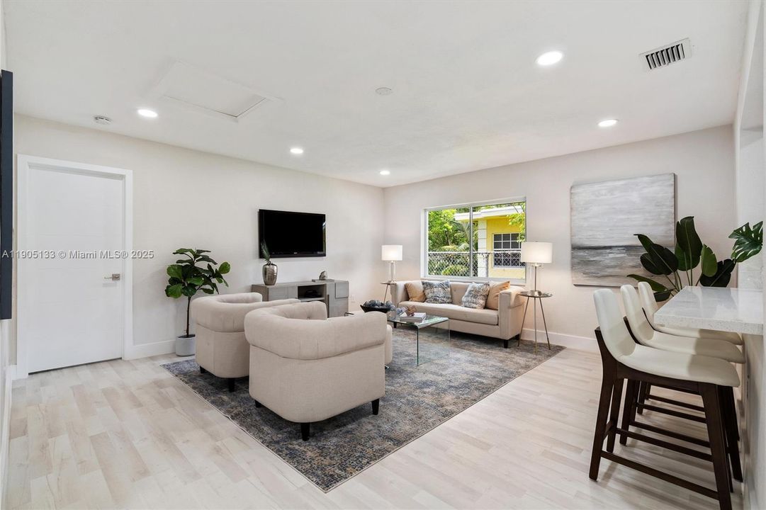 For Sale: $575,000 (4 beds, 3 baths, 1932 Square Feet)