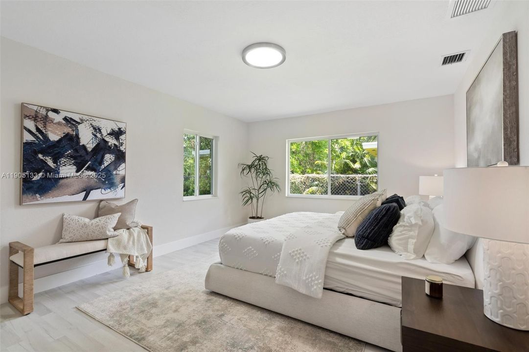 For Sale: $575,000 (4 beds, 3 baths, 1932 Square Feet)