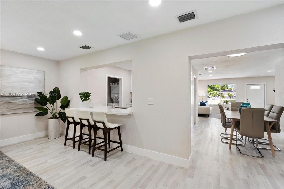 For Sale: $575,000 (4 beds, 3 baths, 1932 Square Feet)