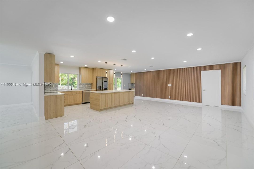 For Rent: $6,500 (4 beds, 3 baths, 2126 Square Feet)