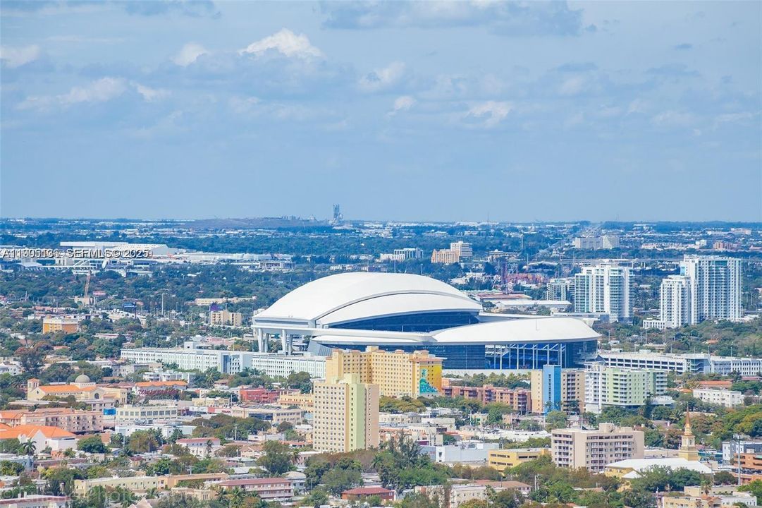 En Venta: $719,000 (2 camas, 3 baños, 1297 Pies cuadrados)