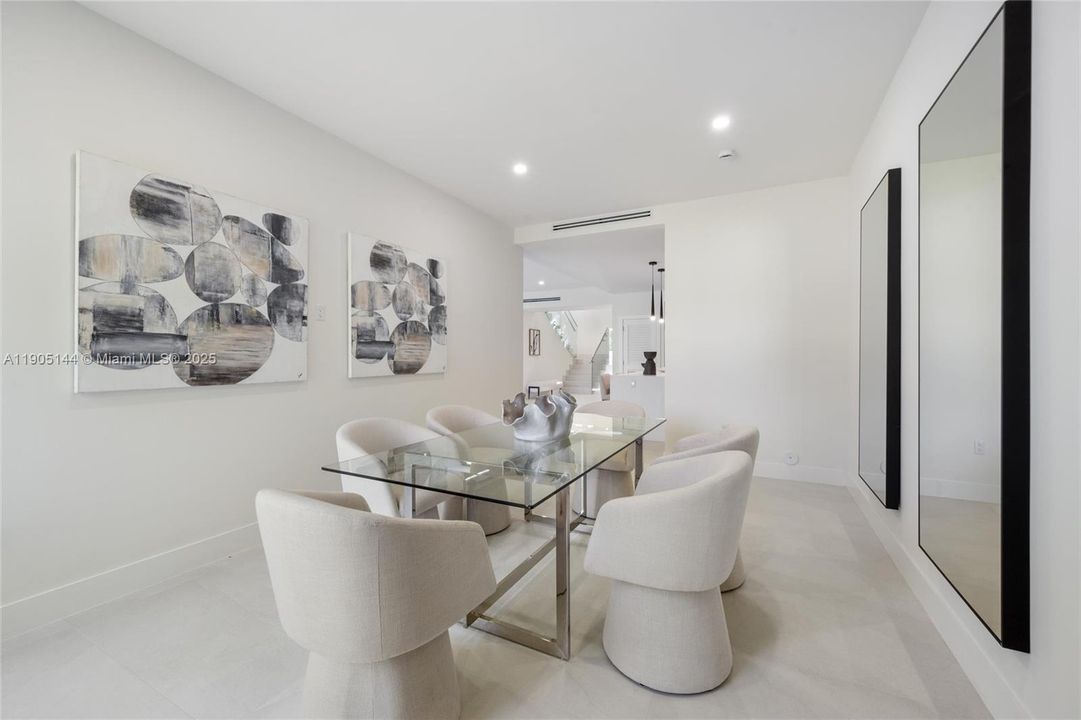 For Sale: $2,699,000 (4 beds, 5 baths, 3528 Square Feet)