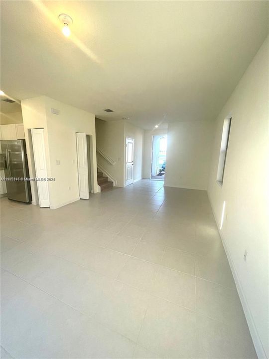 待售: $545,000 (3 贝兹, 2 浴室, 1376 平方英尺)