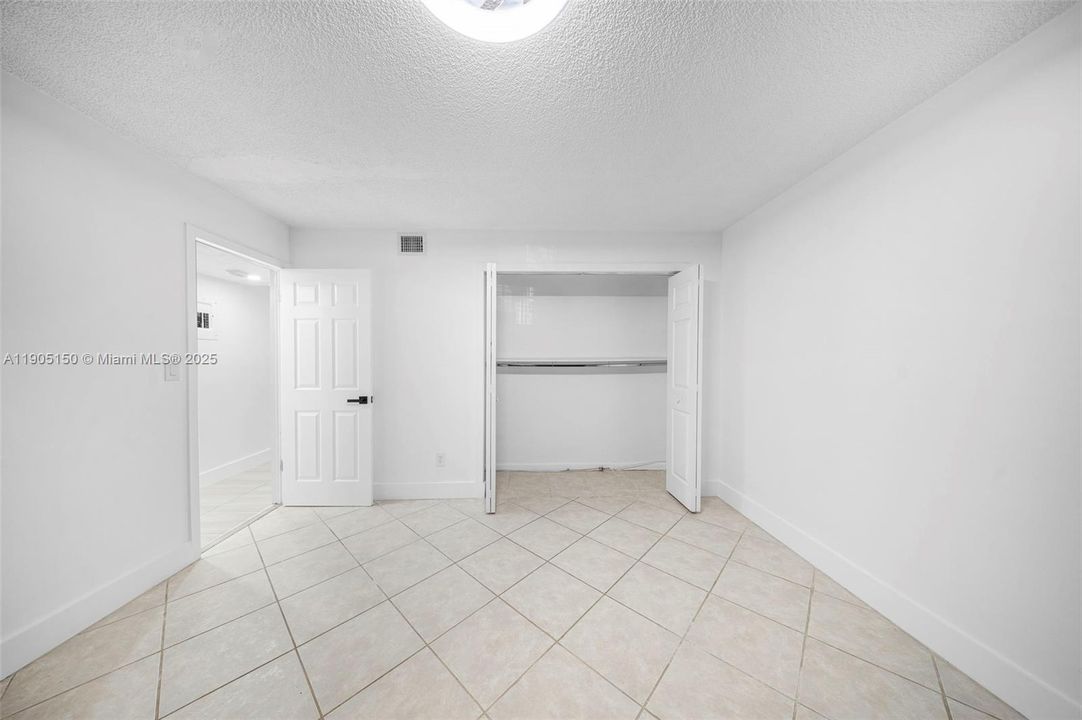 Recently Rented: $2,000 (2 beds, 1 baths, 663 Square Feet)