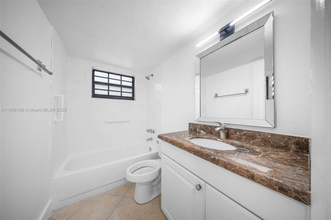 Recently Rented: $2,000 (2 beds, 1 baths, 663 Square Feet)
