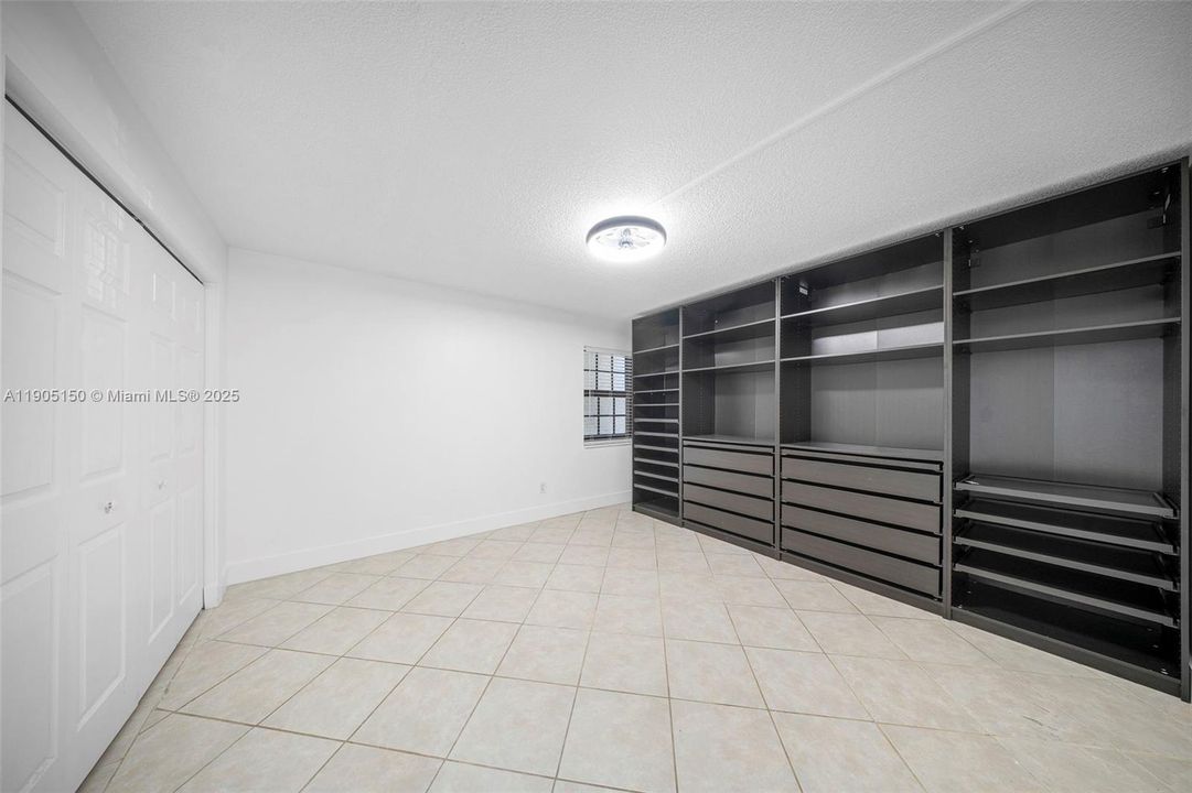 Recently Rented: $2,000 (2 beds, 1 baths, 663 Square Feet)