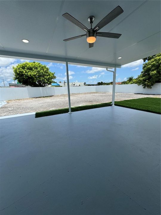 Recently Rented: $3,500 (4 beds, 2 baths, 1660 Square Feet)