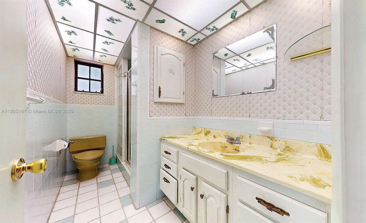 For Sale: $925,000 (4 beds, 2 baths, 2672 Square Feet)