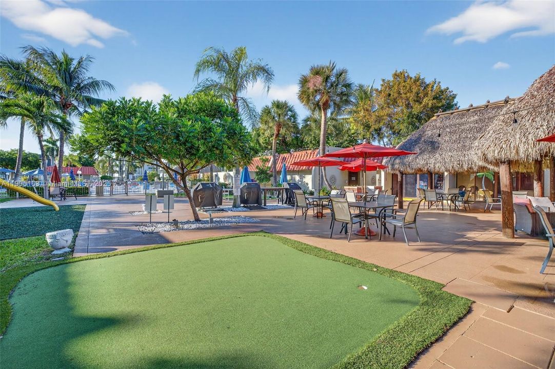 待售: $230,000 (2 贝兹, 1 浴室, 911 平方英尺)