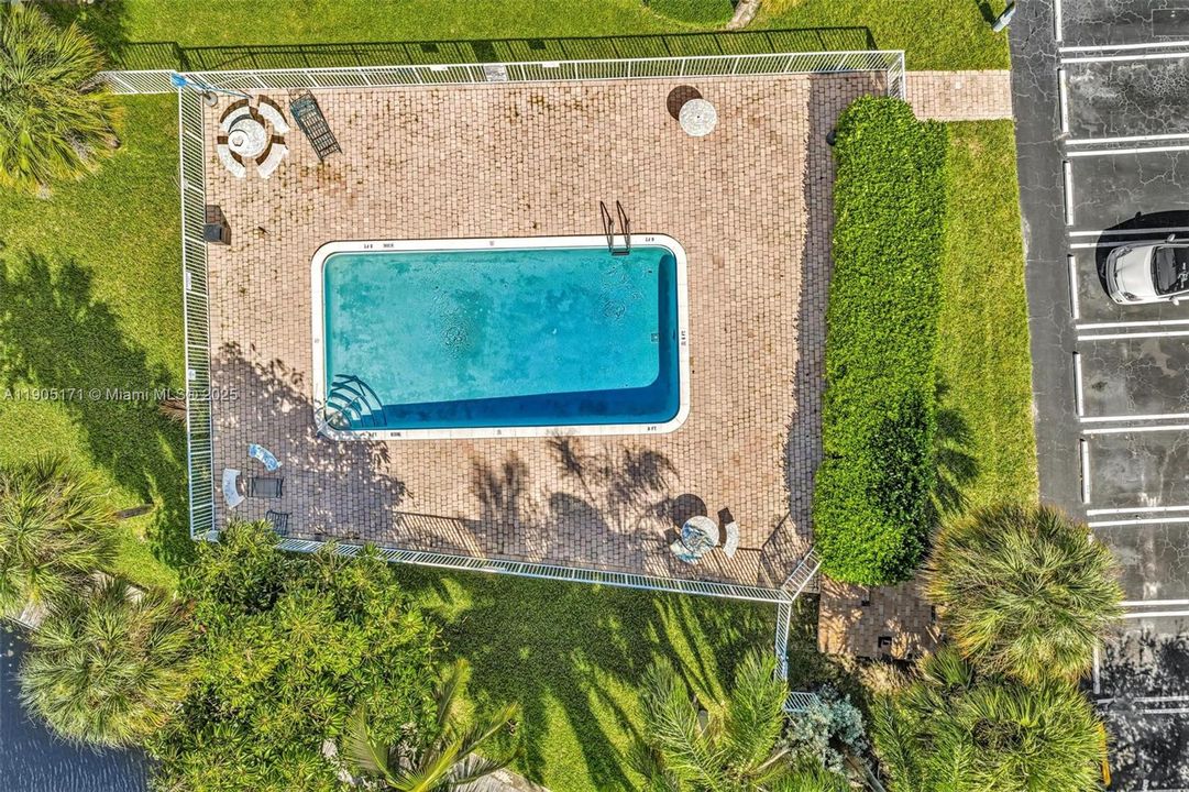 出租: $1,995 (2 贝兹, 2 浴室, 939 平方英尺)