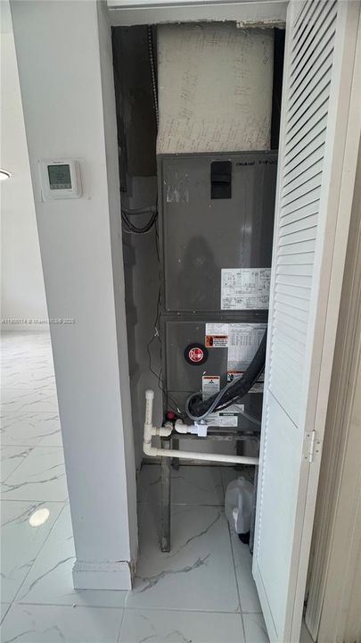 Recently Rented: $3,000 (3 beds, 2 baths, 1000 Square Feet)