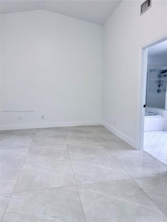 For Rent: $3,975 (3 beds, 2 baths, 1671 Square Feet)