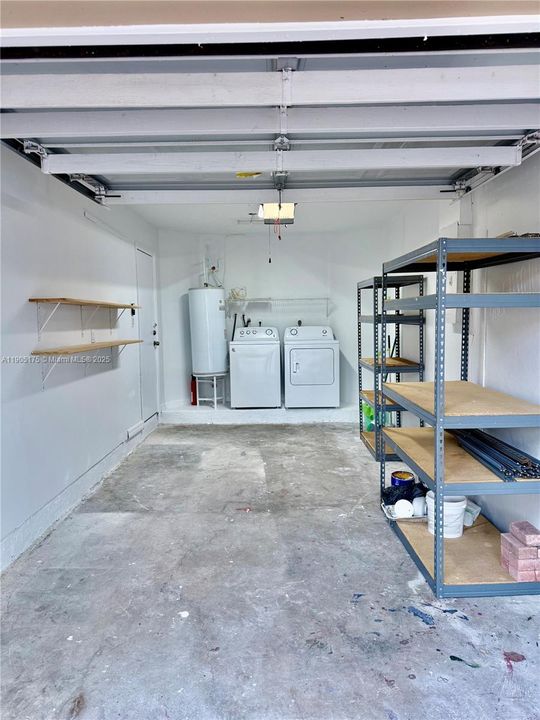 For Rent: $3,975 (3 beds, 2 baths, 1671 Square Feet)