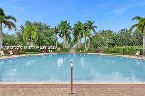 出租: $3,500 (3 贝兹, 2 浴室, 1660 平方英尺)