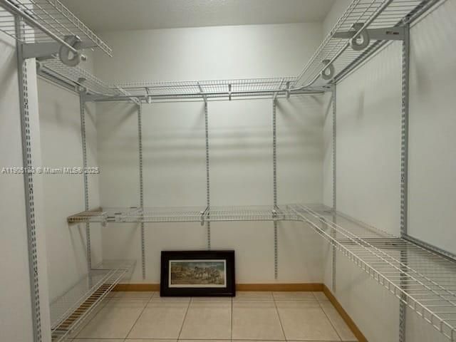 出租: $3,200 (3 贝兹, 2 浴室, 2192 平方英尺)