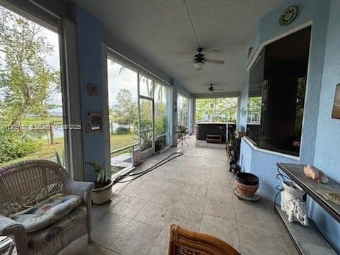 出租: $3,200 (3 贝兹, 2 浴室, 2192 平方英尺)