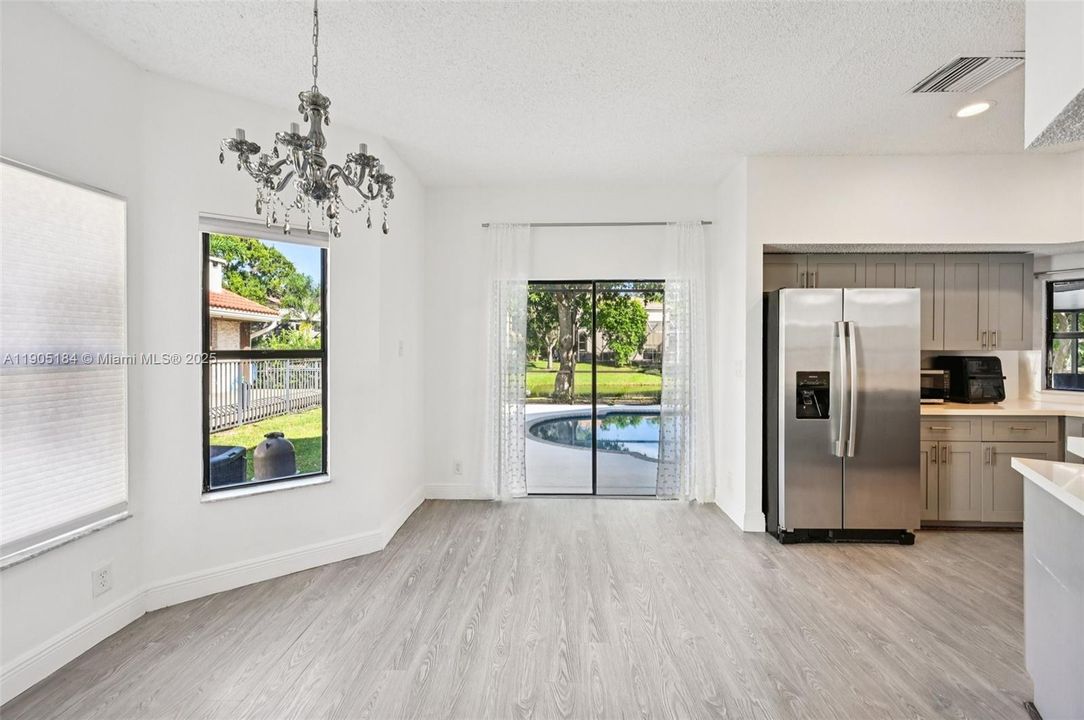 На продажу: $849,000 (4 спален, 2 ванн, 2789 Квадратных фут)