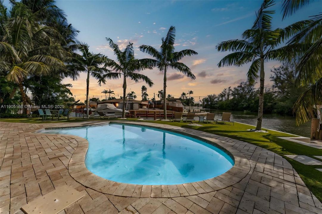 Active With Contract: $1,300,000 (0 beds, 0 baths, 2266 Square Feet)