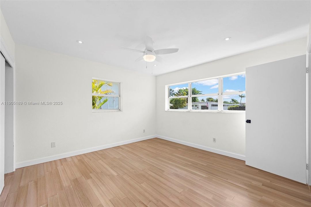 Recently Rented: $3,500 (3 beds, 2 baths, 1584 Square Feet)