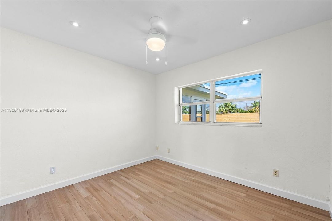 Recently Rented: $3,500 (3 beds, 2 baths, 1584 Square Feet)