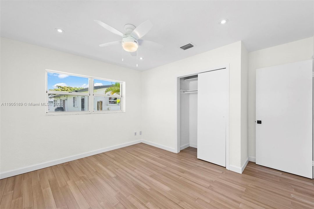 Recently Rented: $3,500 (3 beds, 2 baths, 1584 Square Feet)