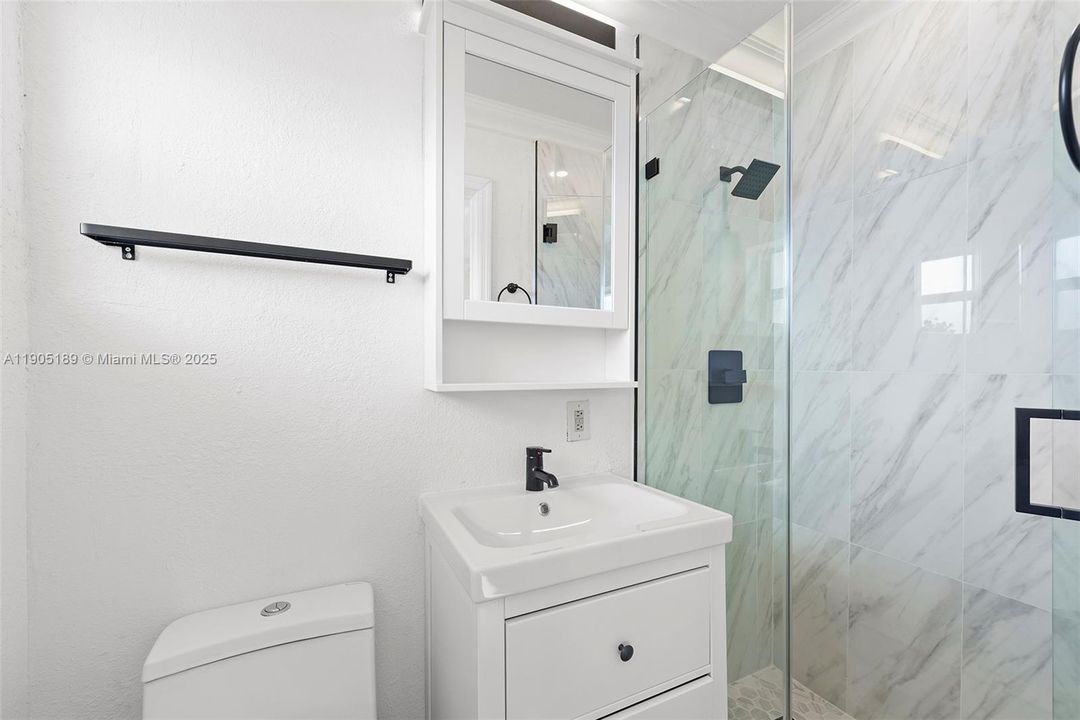 Recently Rented: $3,500 (3 beds, 2 baths, 1584 Square Feet)