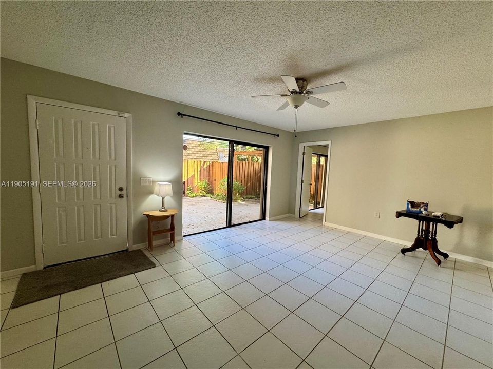 For Rent: $2,700 (2 beds, 2 baths, 1488 Square Feet)