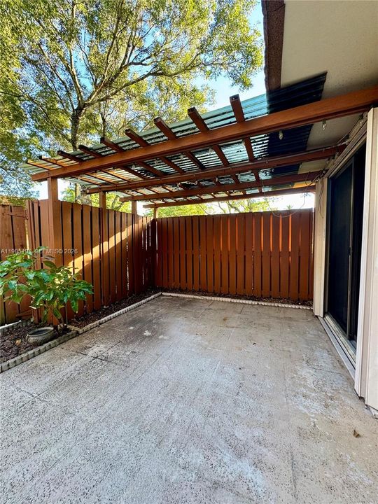 For Rent: $2,700 (2 beds, 2 baths, 1488 Square Feet)