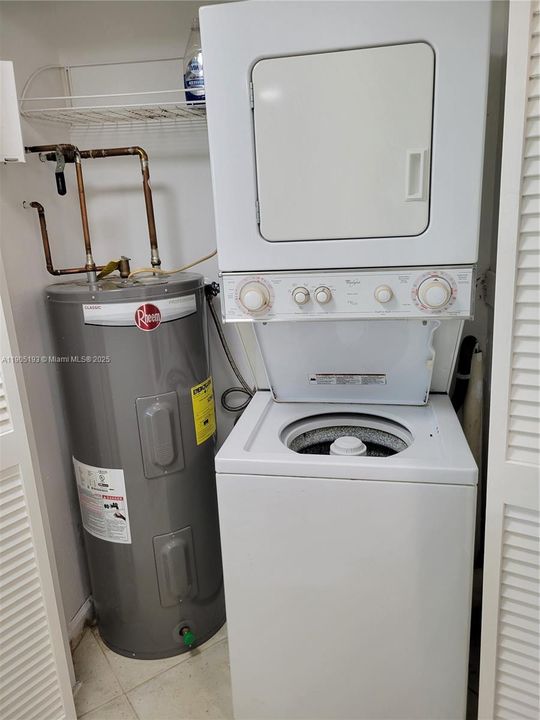 For Rent: $2,500 (2 beds, 2 baths, 1250 Square Feet)