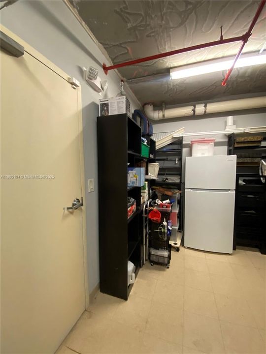 Под контрактом: $579,900 (2 спален, 2 ванн, 1657 Квадратных фут)