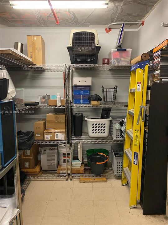 Под контрактом: $579,900 (2 спален, 2 ванн, 1657 Квадратных фут)