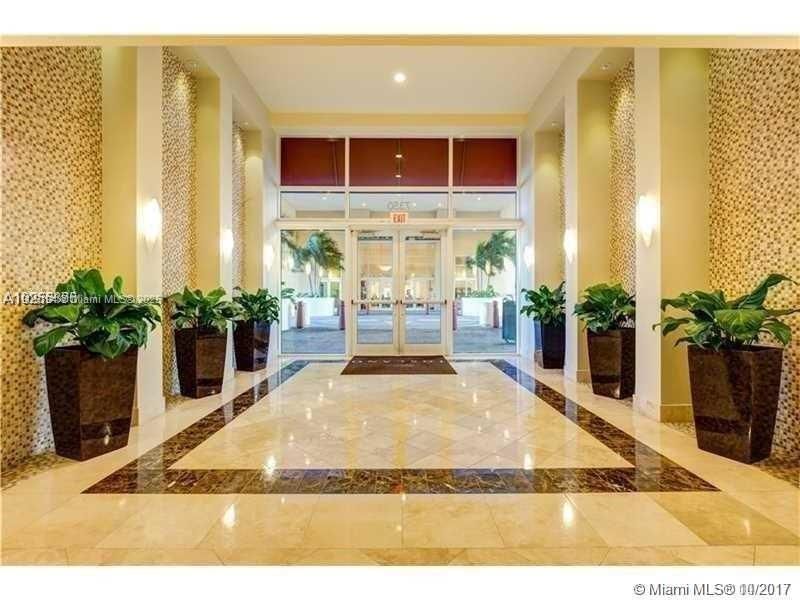 Под контрактом: $579,900 (2 спален, 2 ванн, 1657 Квадратных фут)