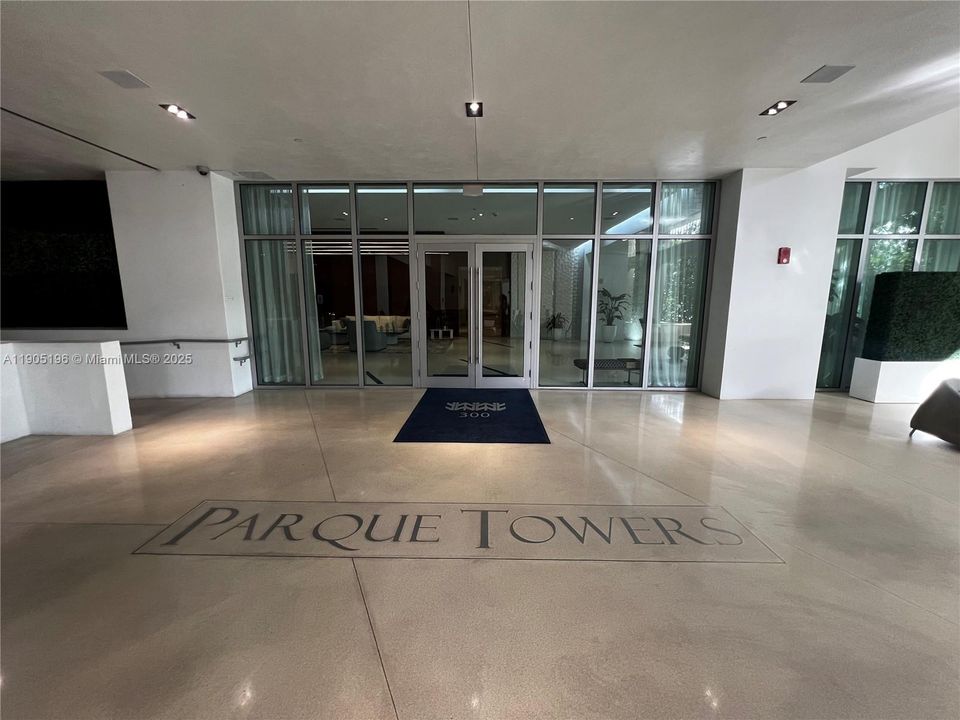 For Rent: $7,000 (3 beds, 3 baths, 1892 Square Feet)