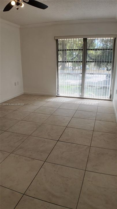 For Rent: $3,550 (4 beds, 2 baths, 1889 Square Feet)
