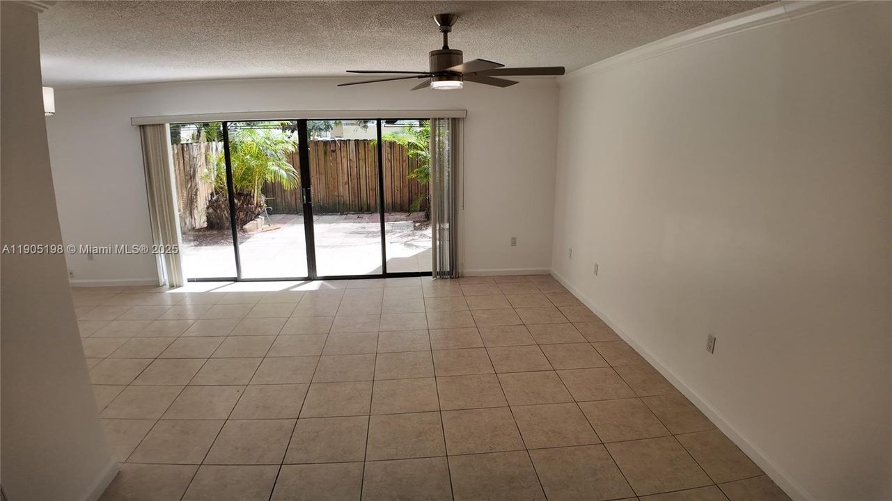 For Rent: $3,550 (4 beds, 2 baths, 1889 Square Feet)