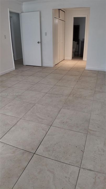 For Rent: $3,550 (4 beds, 2 baths, 1889 Square Feet)