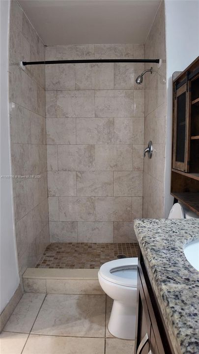 For Rent: $3,550 (4 beds, 2 baths, 1889 Square Feet)