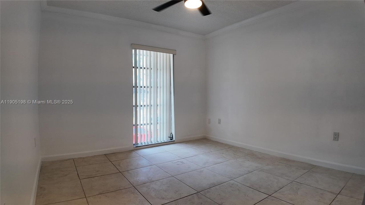 For Rent: $3,550 (4 beds, 2 baths, 1889 Square Feet)