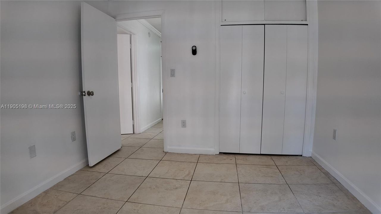 For Rent: $3,550 (4 beds, 2 baths, 1889 Square Feet)