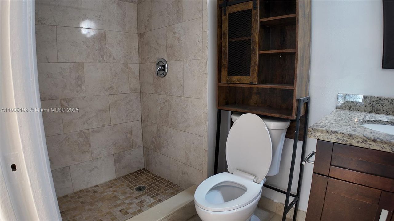 For Rent: $3,550 (4 beds, 2 baths, 1889 Square Feet)