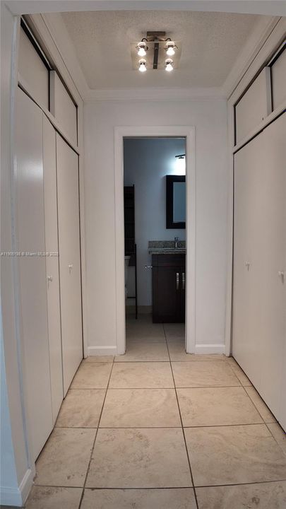 For Rent: $3,550 (4 beds, 2 baths, 1889 Square Feet)