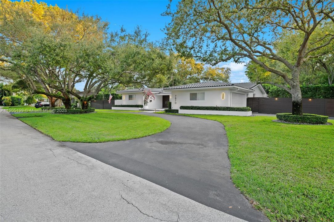 Activo con contrato: $1,625,000 (3 camas, 2 baños, 1854 Pies cuadrados)