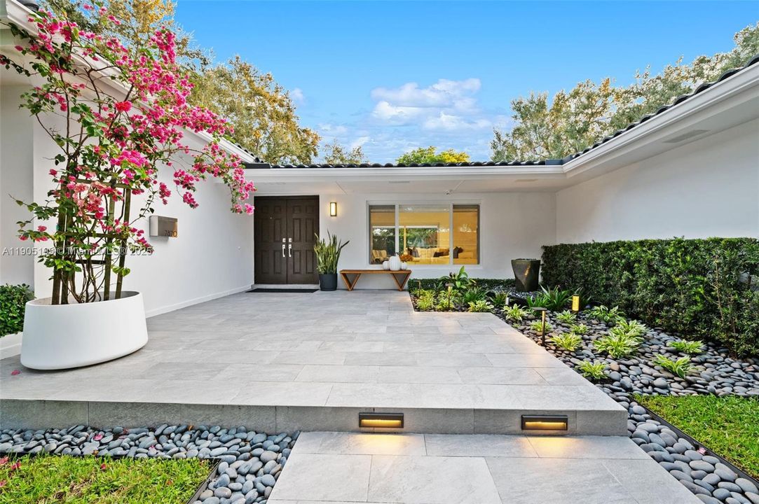 Activo con contrato: $1,625,000 (3 camas, 2 baños, 1854 Pies cuadrados)