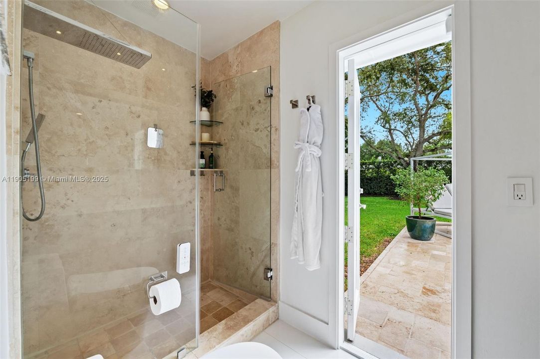 Activo con contrato: $1,625,000 (3 camas, 2 baños, 1854 Pies cuadrados)