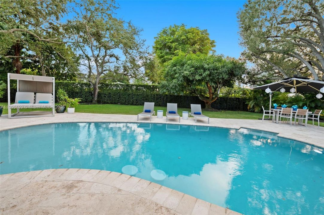 Activo con contrato: $1,625,000 (3 camas, 2 baños, 1854 Pies cuadrados)