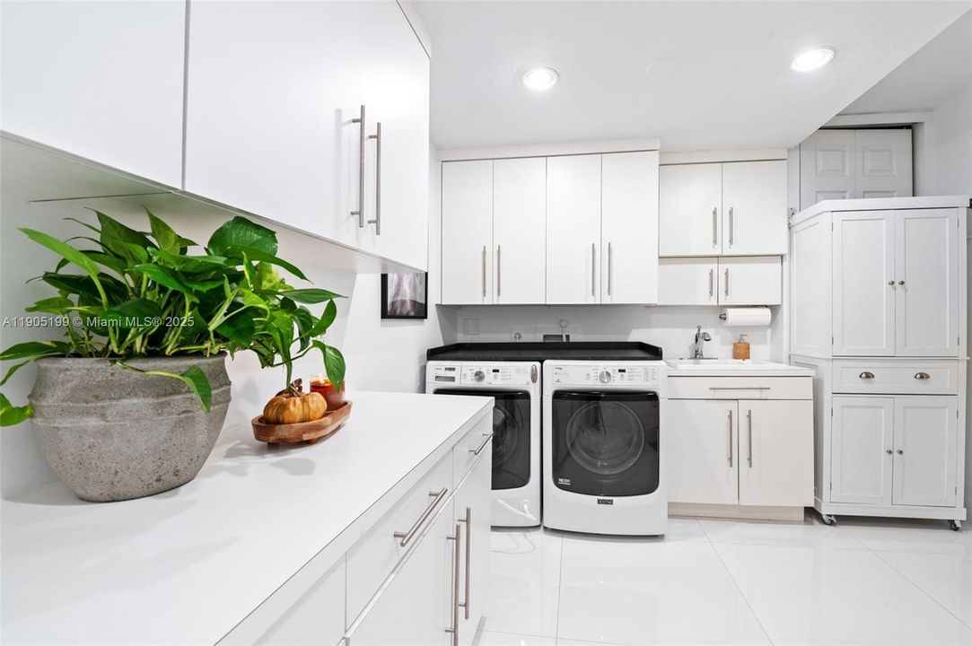 Activo con contrato: $1,625,000 (3 camas, 2 baños, 1854 Pies cuadrados)